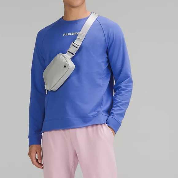 Lululemon everywhere belt bag 1L silver drop word mark - Picture 5 of 14